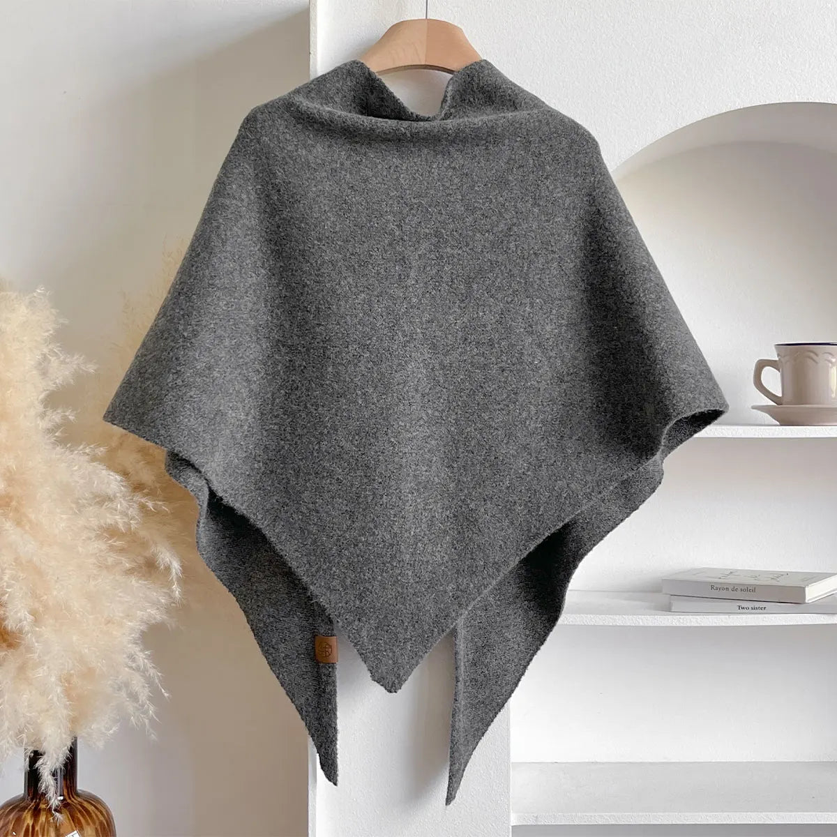 Aurora | Jemný a elegantní podzimní plášť