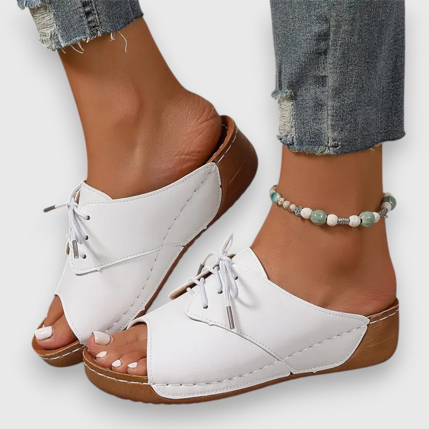 Saskia – Sandály ve vintage stylu