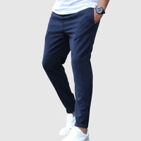 Námořnická modrá