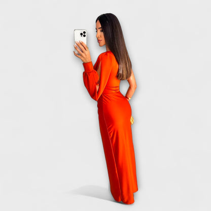 Julie - Elegantní šaty s Rafinovaností