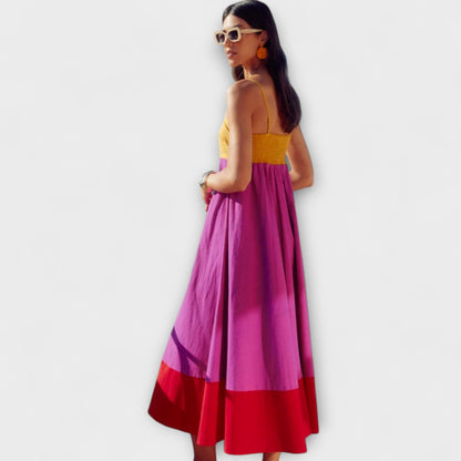 Šaty s ramínky ve stylu barevného bloku