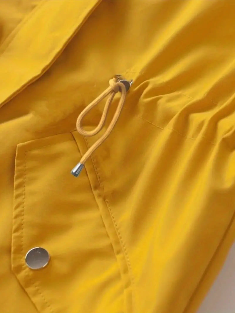 Pláštěnka Doemi Tailored pro nenucený styl