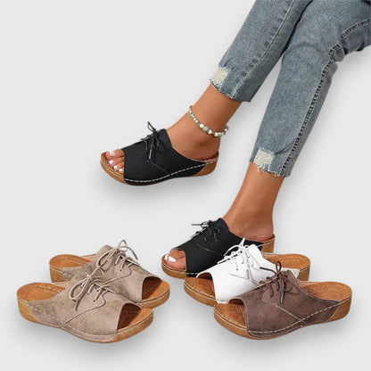 Saskia – Sandály ve vintage stylu