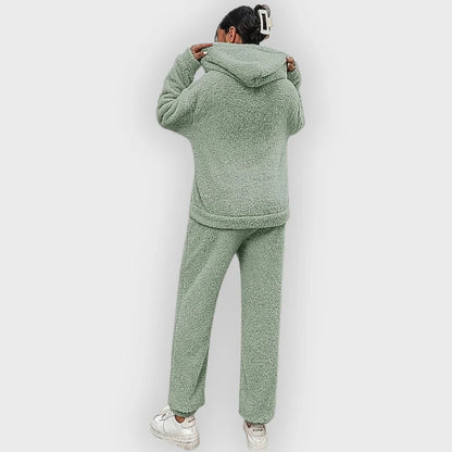 Helena | Ultra pohodlná pyžamová sada z měkké kožešiny