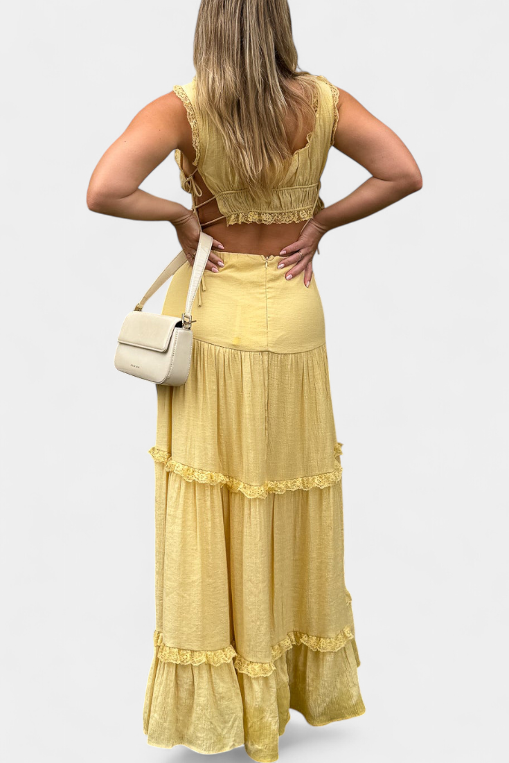 Souprava Ilys Romantic Lace Top a Objemné Dlouhé Sukně