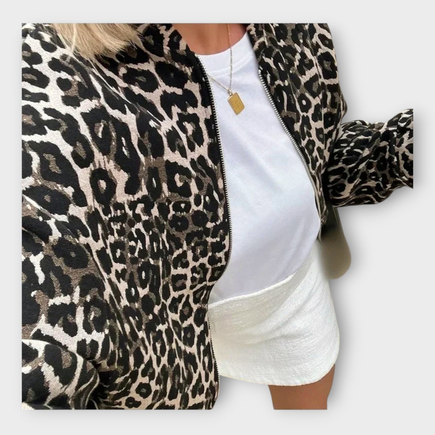 MOONDOKI-Elegantní svetr v šedé barvě