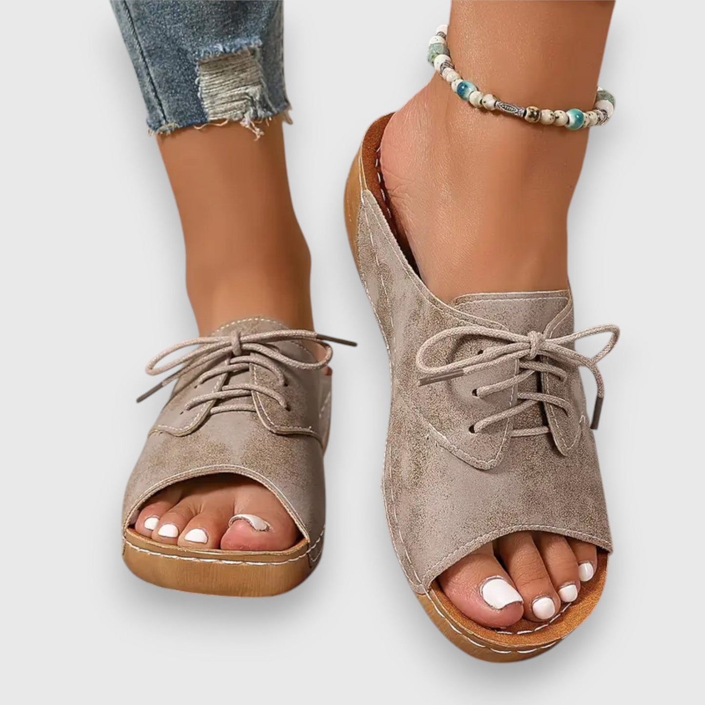 Saskia – Sandály ve vintage stylu