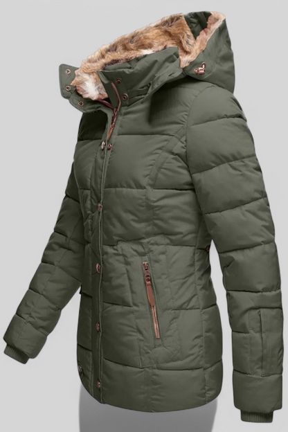 Bunda Evelyn Arctic Adventure